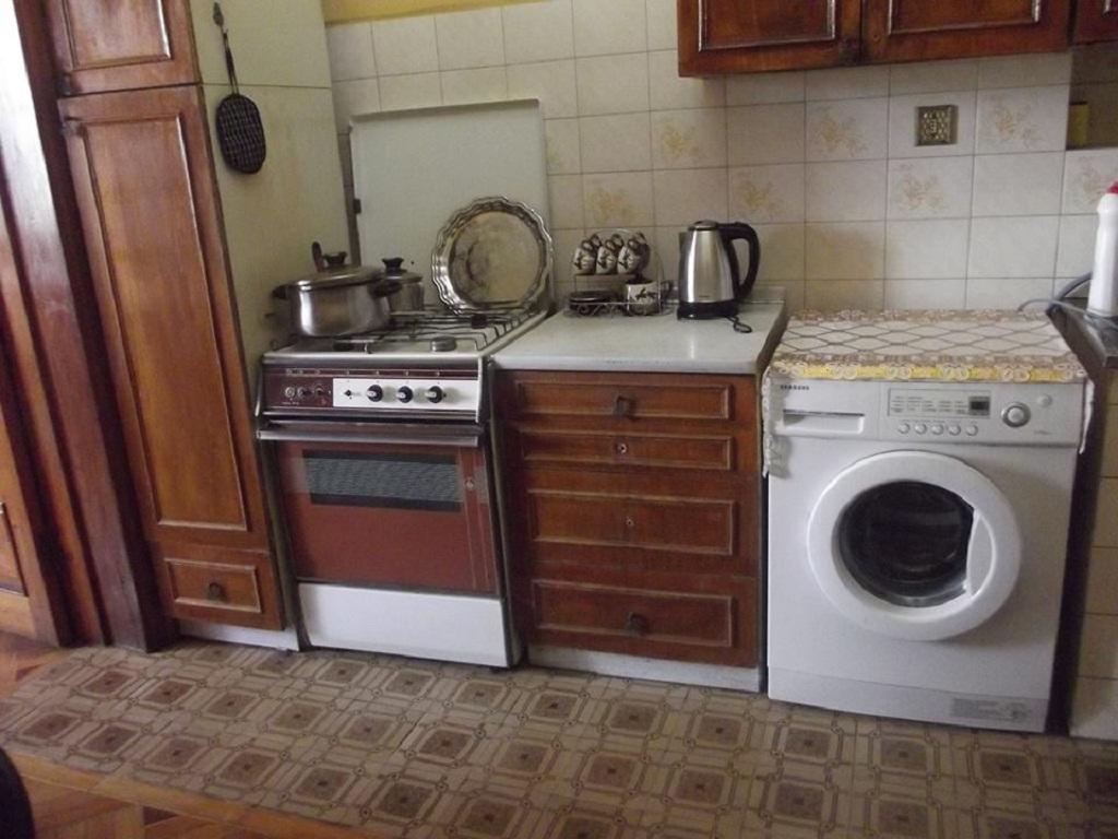 Apartment Irma Rustaveli 57 Batumi Room photo
