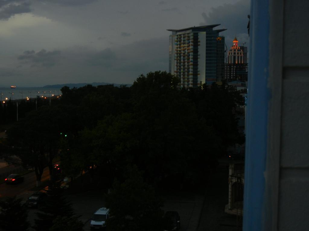 Apartment Irma Rustaveli 57 Batumi Exterior photo