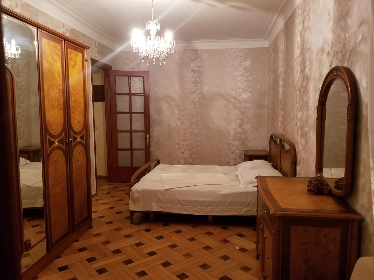 Apartment Irma Rustaveli 57 Batumi Exterior photo